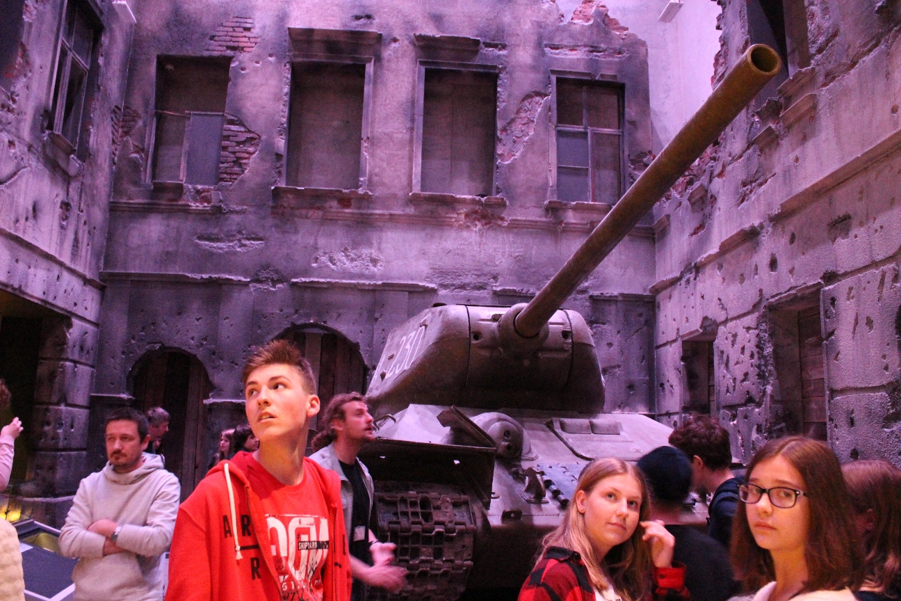 20. W muzeum II wojny światowej